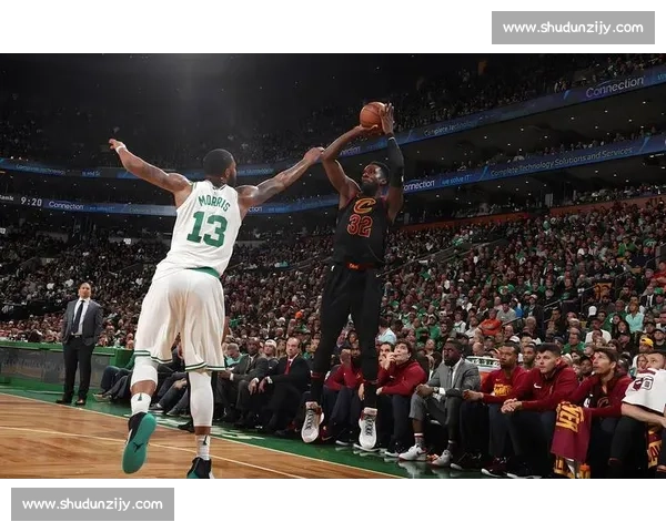 骑士对阵凯尔特人常规赛焦点之战攻防博弈与胜负走向解析前瞻深度